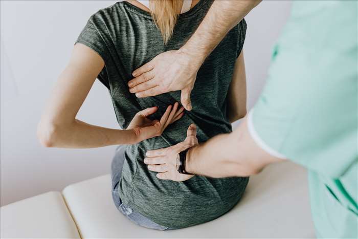Comment soulager les douleurs du dos au réveil??