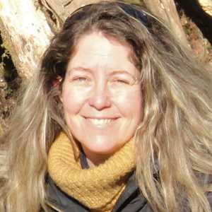 caroline, un commerçant en cosmétiques